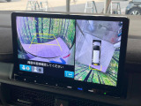 【マルチビューカメラシステム】専用のカメラにより、上から見下ろしたような視点で360度クルマの周囲を確認することができます☆死角部分も確認しやすく、狭い場所での切り返しや駐車もスムーズに行えます。