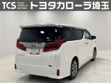 後席ガラスにフィルムが貼られております!直射日光の緩和とプライバシー保護にも役立ちます!