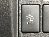 【スマートアシスト】走行中に前方の車両等を認識し、衝突しそうな時は警報とブレーキで衝突回避と被害軽減をアシスト。より安全にドライブをお楽しみいただけます。