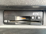 【ETC】高速道路の料金所をストレスなく通過!話題のスポットやサービスエリアに多い「スマートIC」利用時は必須のアイテムです。当店でセットアップを実施、ご納車当日からすぐにご利用いただけます!