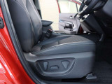 パワーシート搭載。微妙な調整が手軽にでき、ピッタリなポジションで運転することが可能です。