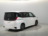 ご覧の車両以外にも多数のU-CARを展示販売しております。