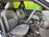 運転席シート廻りは使用感も少なく、良好な状態となっています。前オーナー様が丁寧に使っていたことがよくわかりますね。