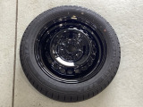 当社にてデモ走行時に装着していたワンシーズン使用の中古スタットレスタイヤ+ホイール4本セットを用意致しました。(2025年製、タイヤ+ホイールは現状渡し、保証対象外です)