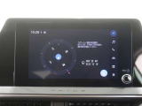 ディスプレイオーディオを装備。スマホとクルマをつなぐことで、これまでのナビに加えて、いろんなサービスが楽しめます。