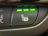 ●フロントシートヒーティング:運転席・助手席共に三段階で調節が可能なシートヒーターを装備しております。季節を問わず快適にご使用いただけます。