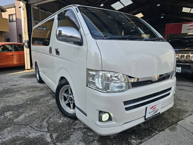 トヨタ ハイエースバン 