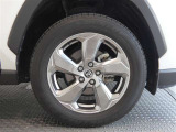 R1年式夏タイヤ225/60R18ダンロップ製です。