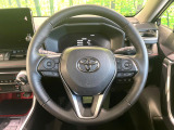 【純正革巻きステアリング】上質な革を使用することで、手にしっかり馴染みとても運転しやすいハンドルです♪