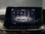 日産純正ナビゲーションには、フルセグTV・ブルートゥースオーディオなど様々なソース機能が付いています。是非、お気に入りの音楽で楽しい運転の時間をお過ごし下さい。