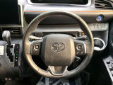 【純正革巻きステアリング】上質な革を使用することで、手にしっかり馴染みとても運転しやすいハンドルです♪
