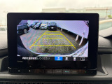 バックでの駐車が苦手な方や運転にあまり自信のない方でも後方の視界をしっかりサポート。安心して車庫入れが出来るバックカメラを装備しています!