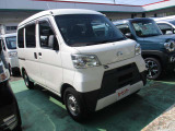 新車各メーカー取扱いしてます、販売センターには距離の少ない車、4WD車、登録落ちの車など、多数取り揃えております、又お客様のご希望の中古車もお探しできますので、ご用命下さい。