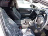 展示車両は厳正な車両チェックを実施しております。もちろん全車室内クリーニング済みになっております。(トラック等一部車種は除きます)