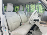 運転席シート廻りは使用感も少なく、良好な状態となっています。丁寧に使われていたことがよくわかりますね。