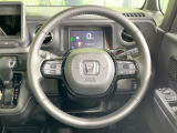 【ステアリングスイッチ】運転中、前方から目線をそらすことなく、オーディオ等の操作が可能な便利機能!安心&快適なドライブを演出してくれます♪