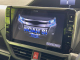 【BIG-X11インチナビ】人気の大画面BIG-Xナビを装備。専用設計で車内の雰囲気にマッチ!ナビ利用時のマップ表示は見やすく、テレビやDVDは臨場感がアップ!いつものドライブがグッと楽しくなります♪
