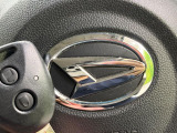 【キーレス】少し離れた場所からでもボタン一つでドアの開錠・施錠ができるのでとっても便利!ドアの鍵穴周りに傷をつけることもありません♪