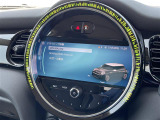 ◆LIBERALAは、輸入車選びの新たなスタイルを提案するインポート・セレクト・ブランドです。オーナー様となる方がクルマから直接感じる感性を第一にした、最良の一台との出会いをコーディネートいたします。