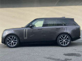 ランドローバーのプレミアム認定中古車はご納車より2年間(走行距離100,000km)の認定中古車保証が無料付帯。さらに2年間の延長保証も別途有償になりますがお選びいただけます。