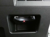ETC車載器付きです。高速道路の料金所もスムーズに通過できます。※セットアップ費用は別途必要です。