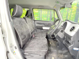 運転席シート廻りは使用感も少なく、良好な状態となっています。丁寧に使われていたことがよくわかりますね。