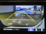バックカメラが付いているので後方確認が非常にしやすいです。今や運転初心者も熟練者も必須装備!ついていて損はないですね♪