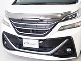 ★展示前点検実施★特殊な機材も用いて、前車点検を実施しております!