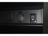 アクセサリーDC12Vソケット装備!USB端子ソケット装備!