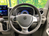 【純正革巻きステアリング】上質な革を使用することで、手にしっかり馴染みとても運転しやすいハンドルです♪