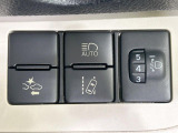 【トヨタセーフティセンス】走行中に前方の車両等を認識し、衝突しそうな時は警報とブレーキで衝突回避と被害軽減をアシスト。より安全にドライブをお楽しみいただけます。