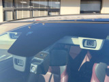 【アイサイトVer3】前方の車両等を検知し、衝突しそうな時は警報で注意を促し、ブレーキを踏む力をサポート。ブレーキを踏めなかった場合は衝突被害軽減ブレーキが作動、衝突回避をサポートします。