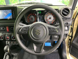 【純正革巻きステアリング】上質な革を使用することで、手にしっかり馴染みとても運転しやすいハンドルです♪