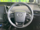 【純正革巻きステアリング】上質な革を使用することで、手にしっかり馴染みとても運転しやすいハンドルです♪