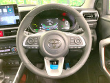 【純正革巻きステアリング】上質な革を使用することで、手にしっかり馴染みとても運転しやすいハンドルです♪