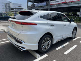 お車の見学に疲れたときは、併設のカフェでちょっと一息。。。ワンちゃんと一緒に、当店の挽きたてコーヒーをお召し上がりください。