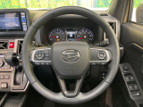 【純正革巻きステアリング】上質な革を使用することで、手にしっかり馴染みとても運転しやすいハンドルです♪