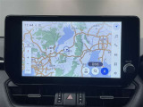 ディスプレイオーディオを装備。スマホとクルマをつなぐことで、これまでのナビに加えて、いろんなサービスが楽しめます。