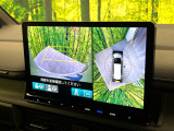 【マルチビューカメラシステム】専用のカメラにより、上から見下ろしたような視点で360度クルマの周囲を確認することができます☆死角部分も確認しやすく、狭い場所での切り返しや駐車もスムーズに行えます。