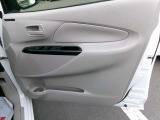 中古車なので細かい傷があります。