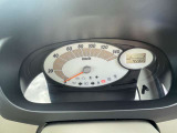 整備スタッフは国家資格を持つプロの整備士です。車検の受入/中間/完成検査と保安基準発行のすべても自社で行います。