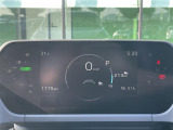 【スピードメーター】メーターがシンプルで見やすく運転しやすいですね。A