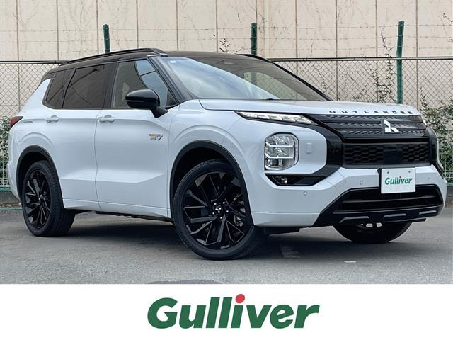 アウトランダー PHEV 2.4 ブラック エディション 4WD 本革シート
