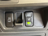 【パワースライドドア】リモコンキーや運転席のスイッチでスライドドアの開閉が可能♪電動だから力を入れてドアを開ける必要が無く、小さいお子様でも、重い荷物を持っている時もラクに開け閉めできます♪