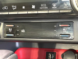 【シートヒーター&ベンチレーション】夏場は涼しい風でお尻や背中の熱やムレを防ぎ、冬はエアコンよりも早く温まってポカポカに!季節を問わず快適に過ごせます。