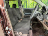 運転席シート廻りは使用感も少なく、良好な状態となっています。丁寧に使われていたことがよくわかりますね。
