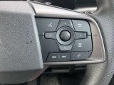 ステアリングスイッチ搭載!ハンドルひとつで手を離さなくても運転中視線をそらさなくても操作が出来て便利です♪