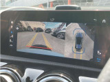 バックカメラにより駐車時の後方確認も楽にできます。
