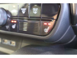 シートヒーター装備付き車!!座席に埋め込まれた電熱線によりシートを暖めることが出来る装備で、温められたシートは、寒い冬には最適です!!
