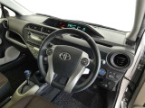 見通しのよいすっきりとした視界で、誰でも運転しやすいです。運転のしやすさは疲れにくさにも繋がりますよ♪